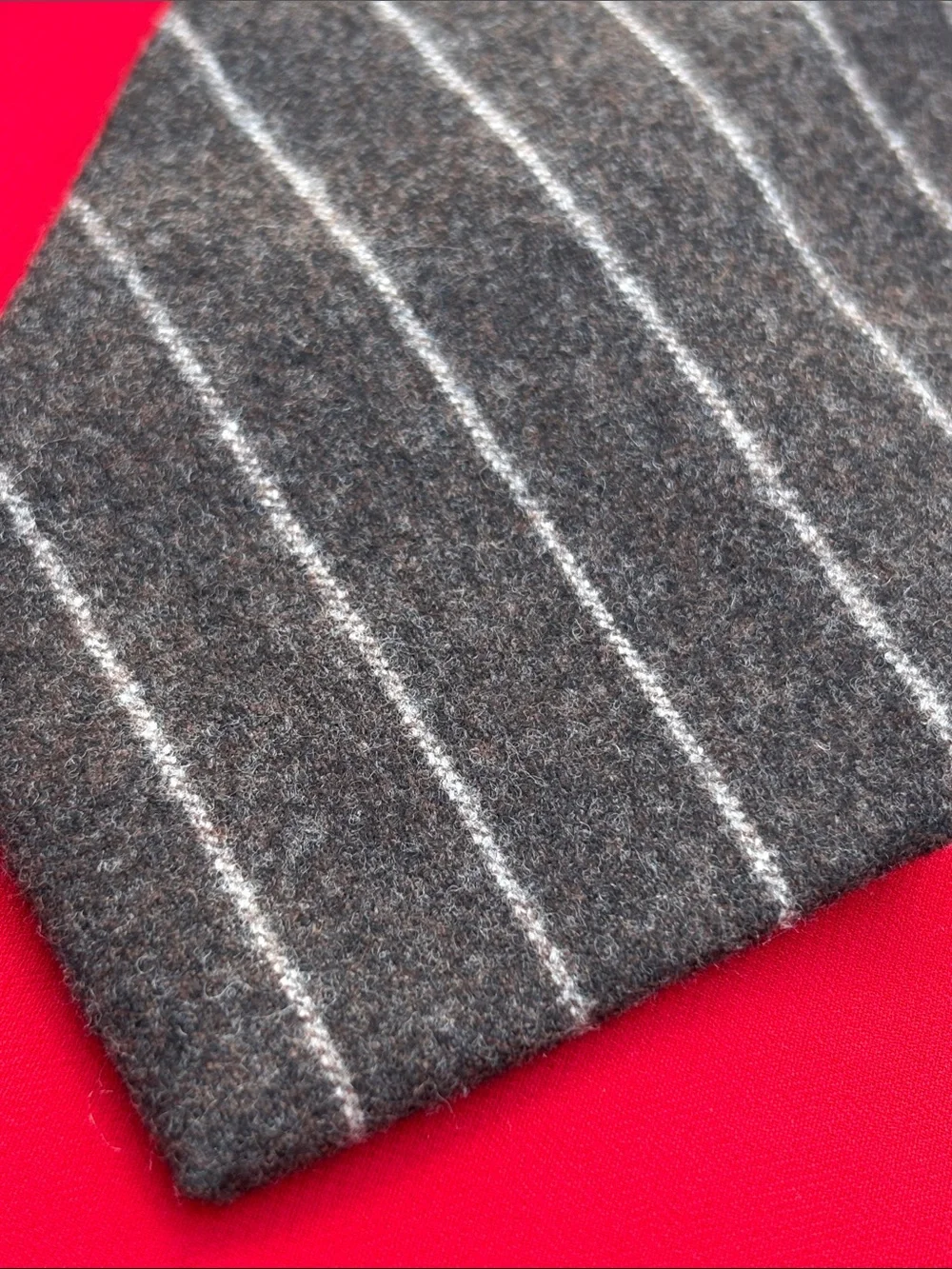 Faconnable brown wool tie!!